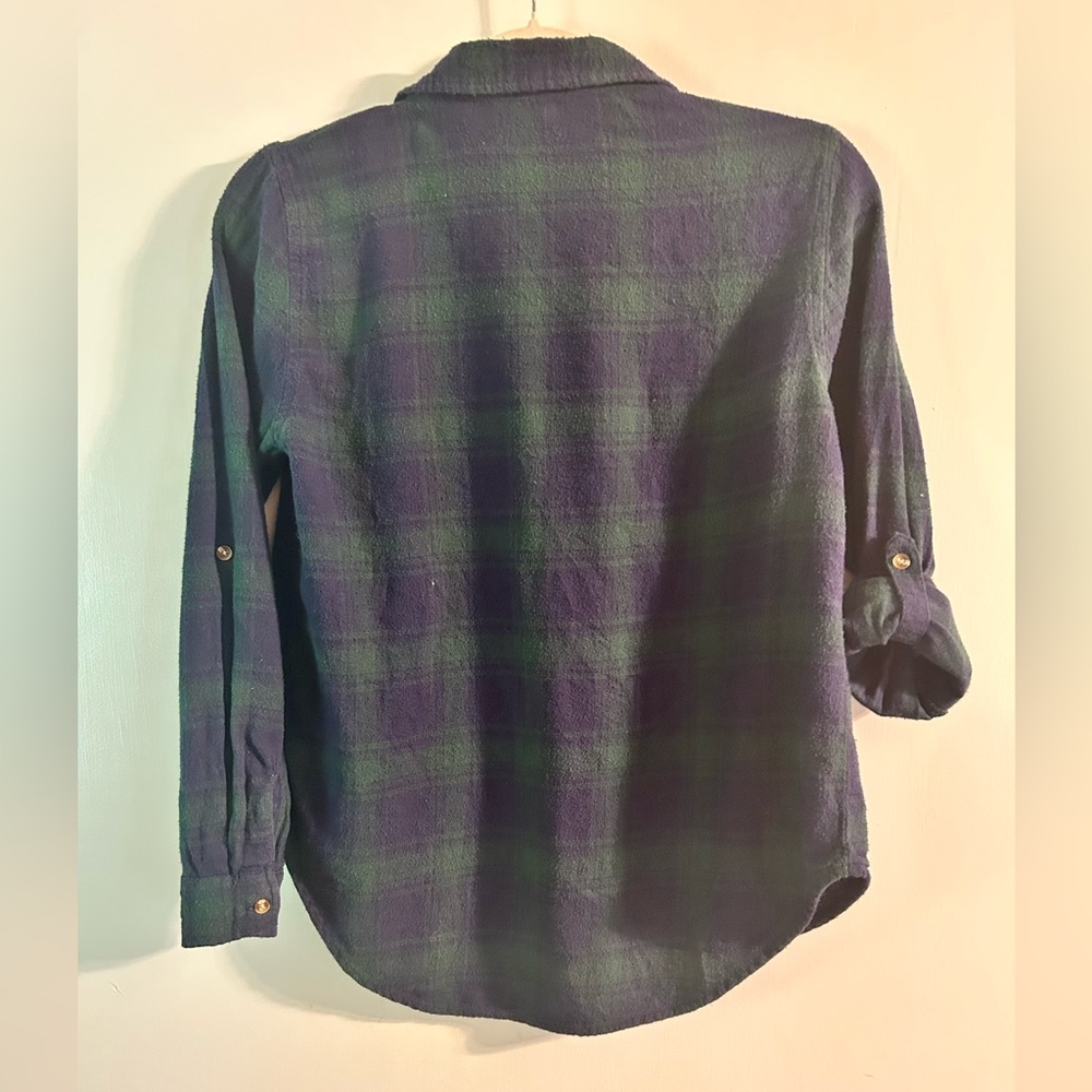 Love Notes Casual Plaid Flannel Shirt in Navy and Green - Picture 4 of 5